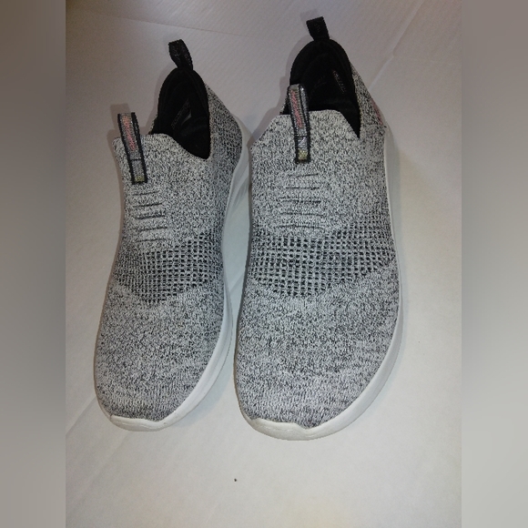 Skechers Shoes - Skechers women's ultra flex